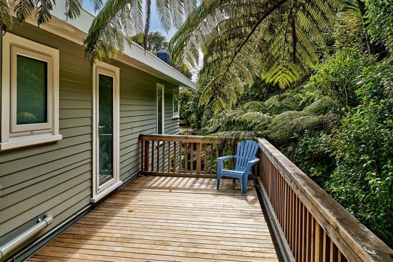 Photo of property in 13 Taumaru Avenue, Lowry Bay, Lower Hutt, 5013