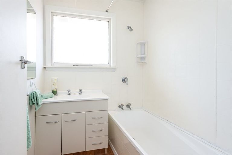 Photo of property in 209 Grimseys Road, Redwood, Christchurch, 8051