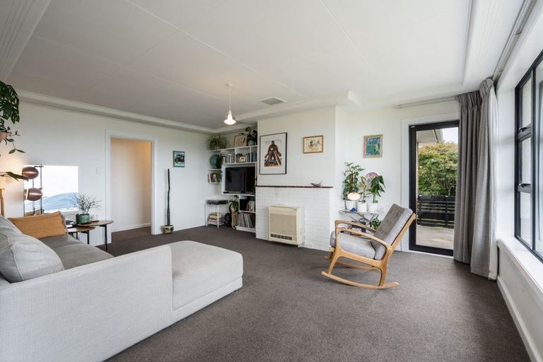 Photo of property in 52 Middleton Road, Kew, Dunedin, 9012