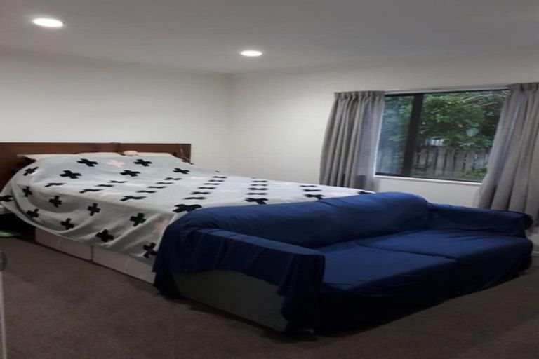 Photo of property in 11/2 Arawa Street, New Lynn, Auckland, 0600