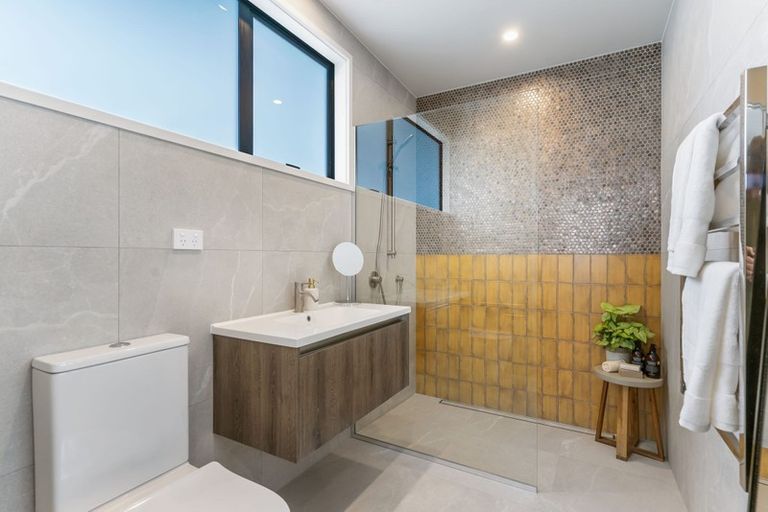 Photo of property in 5 Lynette Place, Pauanui, 3579