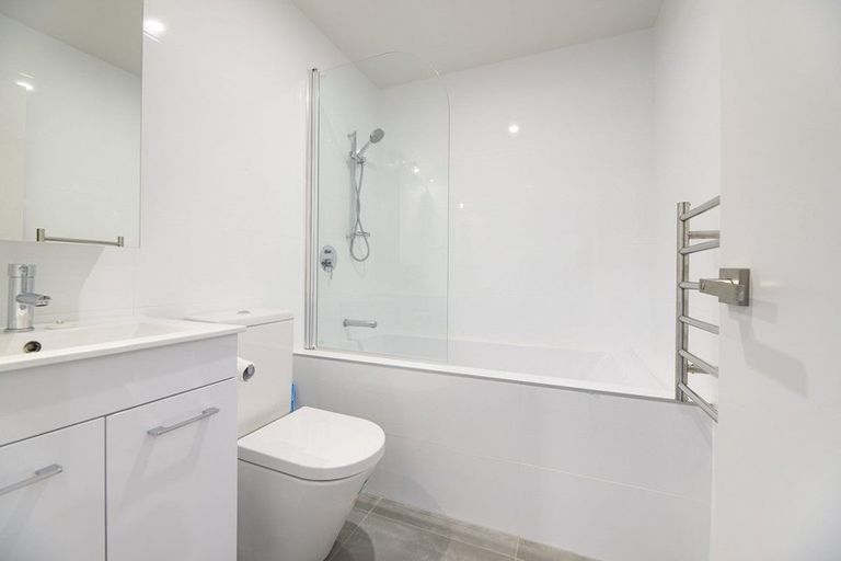 Photo of property in 36 Akeake Lane, Albany Heights, Auckland, 0632