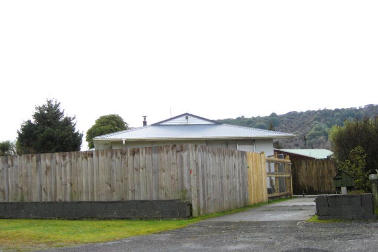 Photo of property in 45a Victory Street, Reefton, 7830