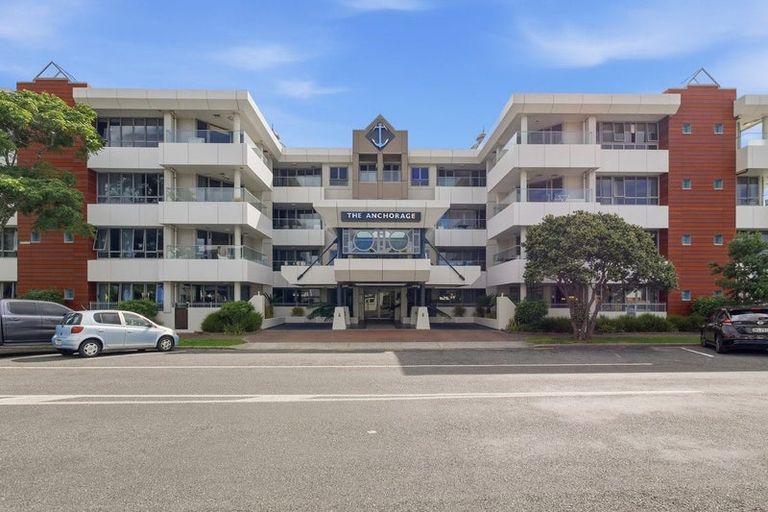 Photo of property in 36 Victoria Road, Mount Maunganui, 3116