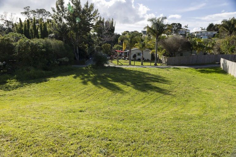 Photo of property in 31 Paradise Road, Coopers Beach, 0420