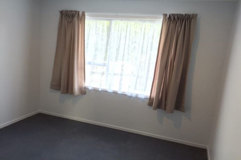 Photo of property in 2/4046 Great North Road, Glen Eden, Auckland, 0602