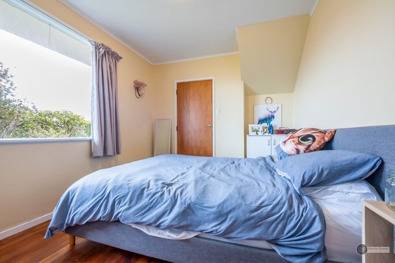 Photo of property in 23 Bushey Way, Maungaraki, Lower Hutt, 5010