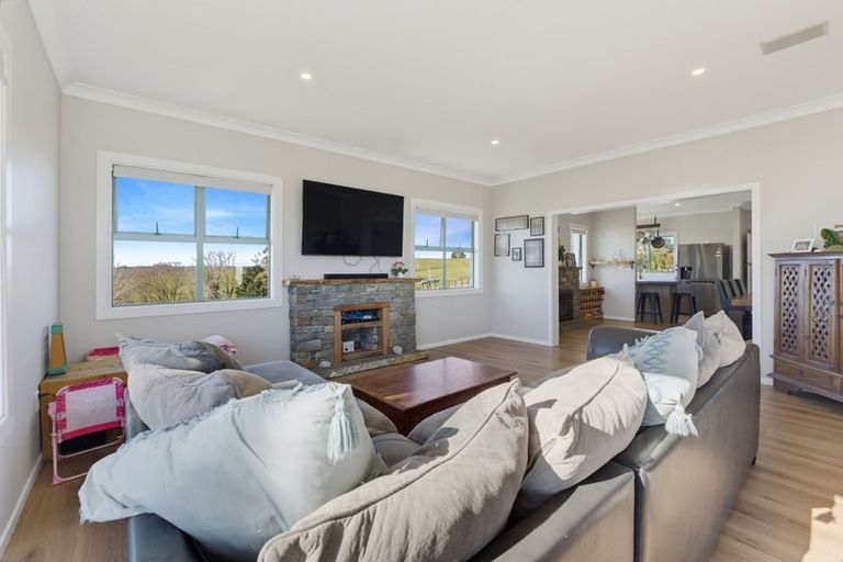 Photo of property in 161 Ranganui Road, Kaiwaka, 0573