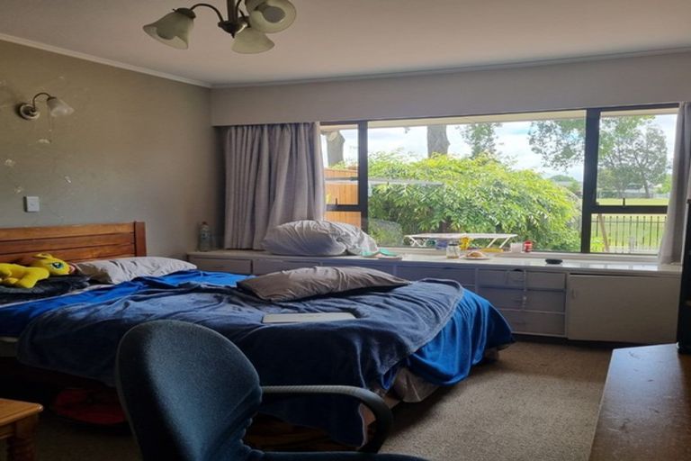 Photo of property in 3 Farnham Place, Ilam, Christchurch, 8041