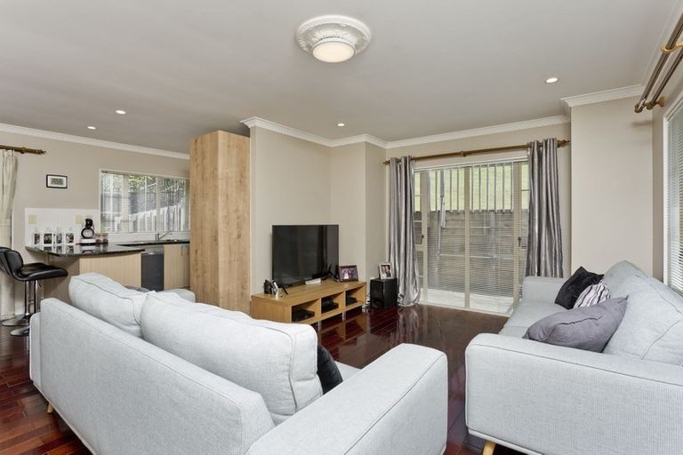 Photo of property in 15 Hobson Heights Road, Lucas Heights, Auckland, 0632