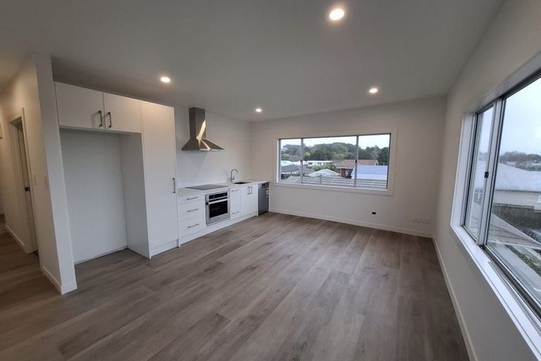 Photo of property in 33 Fulford Street, New Plymouth, 4310