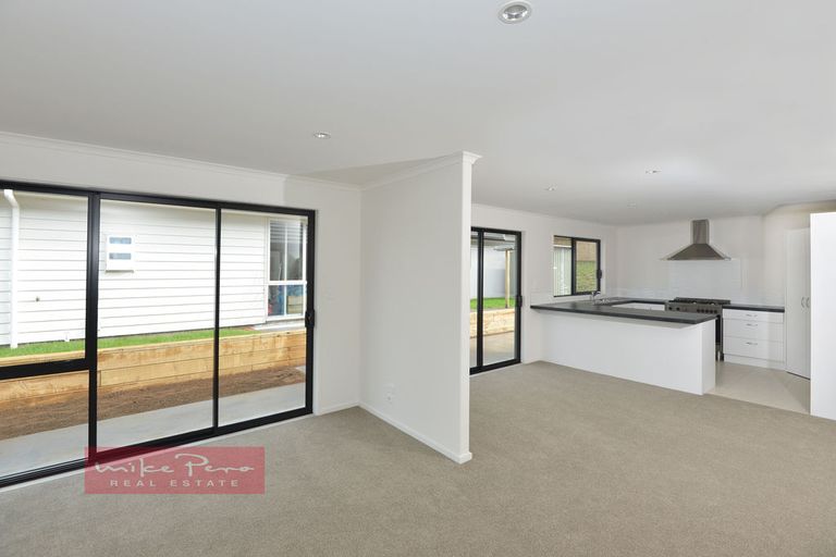 Photo of property in 9 Rolling Stone Rise, Tikipunga, Whangarei, 0112