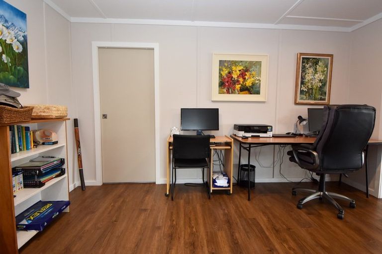 Photo of property in 51 Hilton Road, Carterton, 5713