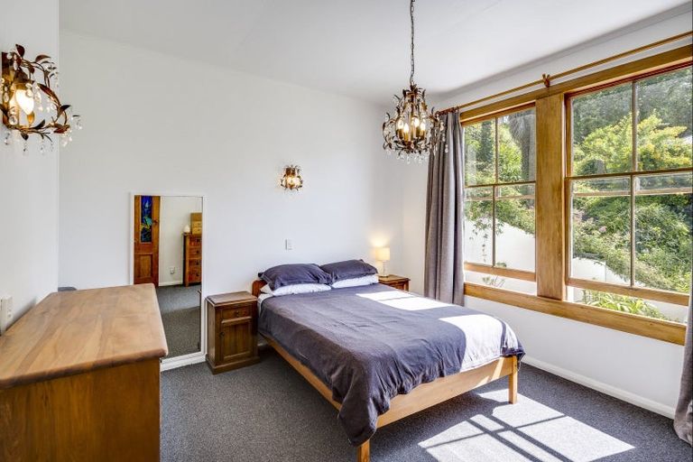 Photo of property in 6 Cameron Road, Bluff Hill, Napier, 4110