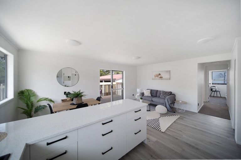 Photo of property in 5 Mikasa Place, Mangere, Auckland, 2022