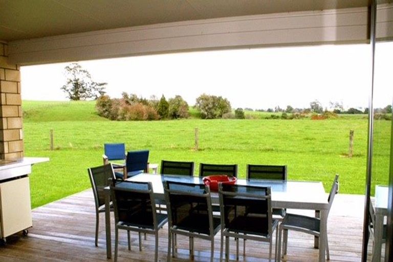 Photo of property in 195 Livingstone Road, Ngahinapouri, Hamilton, 3290