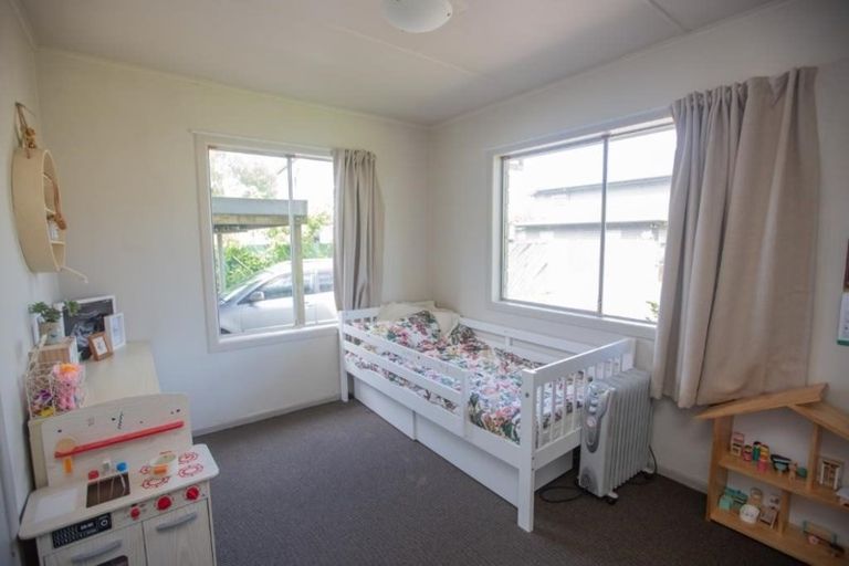 Photo of property in 23 Berkley Avenue, Hillcrest, Hamilton, 3216