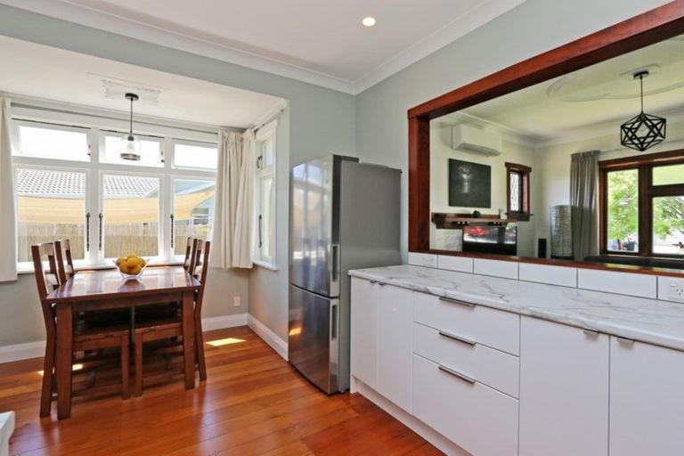 Photo of property in 102 Sylvan Road, Parkvale, Hastings, 4122