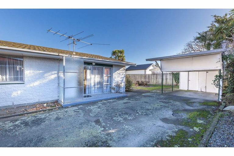 Photo of property in 2/194 Halswell Road, Hillmorton, Christchurch, 8025