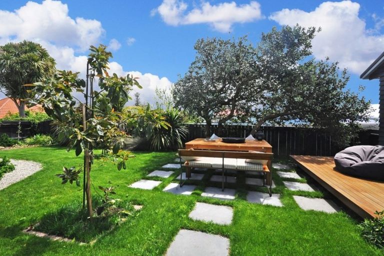 Photo of property in 3 Karaka Street, Helensville, 0800