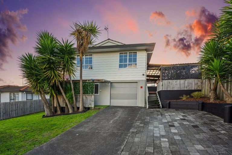 Photo of property in 7 Faram Place, Massey, Auckland, 0614