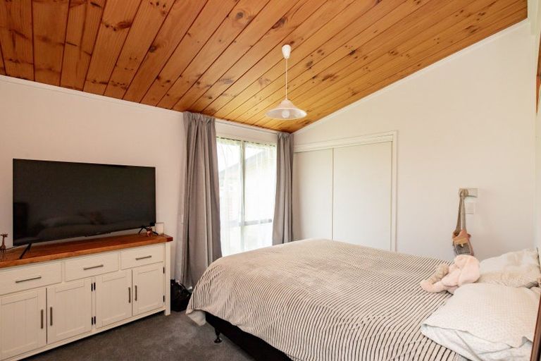 Photo of property in 43 Mahana Road, Ngatea, 3503