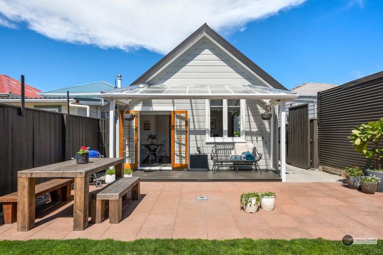 Photo of property in 19 Beach Street, Petone, Lower Hutt, 5012