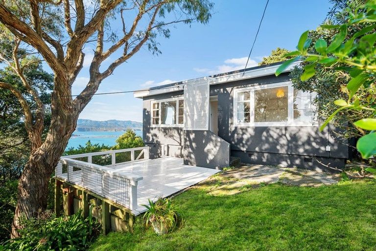 Photo of property in 103 View Road, Houghton Bay, Wellington, 6023