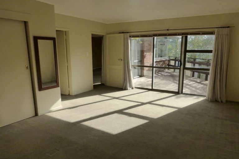 Photo of property in 59 Captain Scott Road, Glen Eden, Auckland, 0602