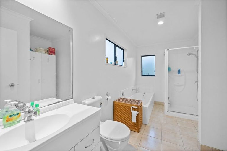 Photo of property in 83 Kamara Road, Glen Eden, Auckland, 0602