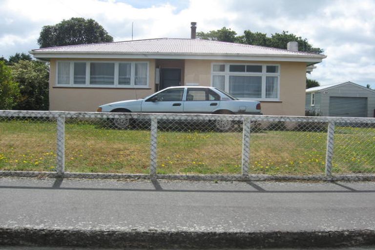 Photo of property in 48 Tyndall Street, Pahiatua, 4910