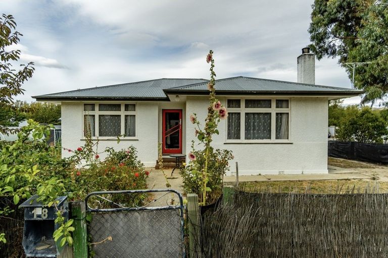Photo of property in 18 Leask Street, Omakau, 9376