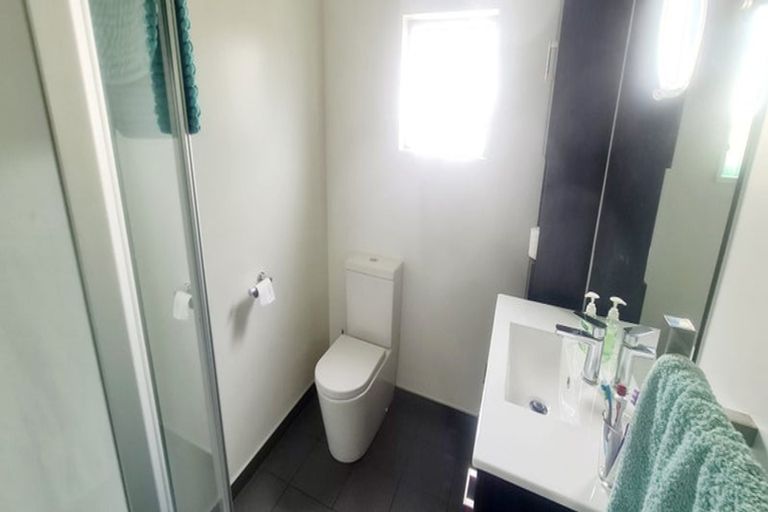 Photo of property in 30 Margaret Road, Raumati Beach, Paraparaumu, 5032