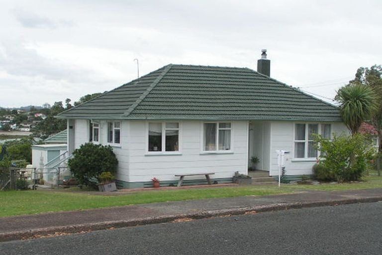 Photo of property in 33 Marsden Street, Hauraki, Auckland, 0622