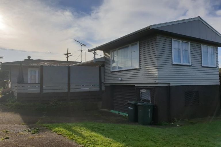Photo of property in 51 Beaumonts Way, Manurewa, Auckland, 2102