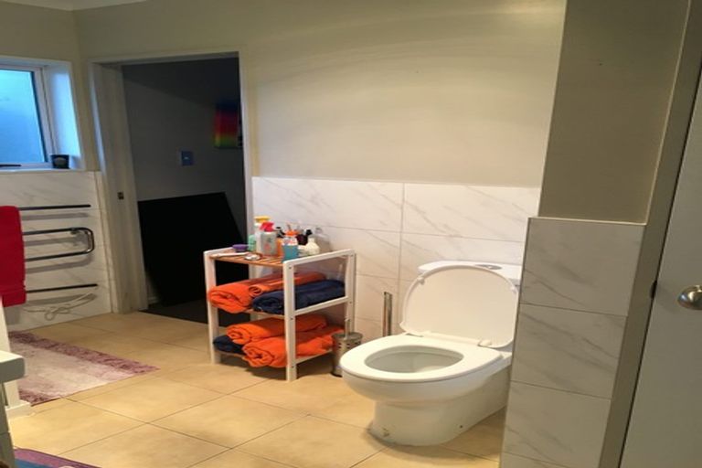 Photo of property in 2/27 Rice Crescent, Papakura, 2110