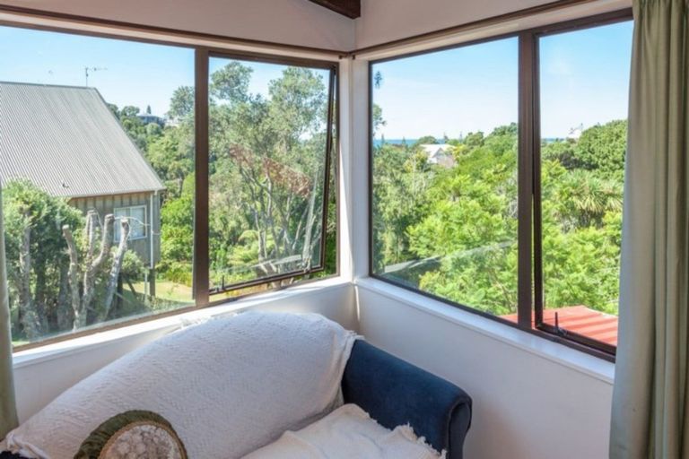 Photo of property in 111 Tuna Place, Onemana, Whangamata, 3691