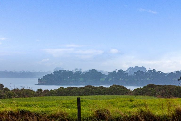 Photo of property in 20a Mclarin Road, Glenbrook, Waiuku, 2681