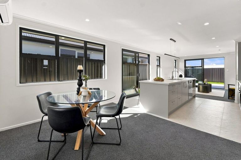 Photo of property in 15 Rockefeller Street, Papamoa, 3118