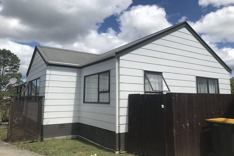 Photo of property in 42 Luanda Drive, Ranui, Auckland, 0612
