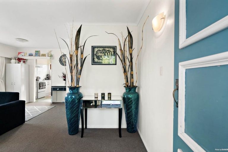 Photo of property in 1/34 Mcleod Road, Henderson, Auckland, 0612