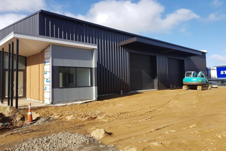 Photo of property in The Rise, 5 Hatfield Place, Albany Heights, Auckland, 0632