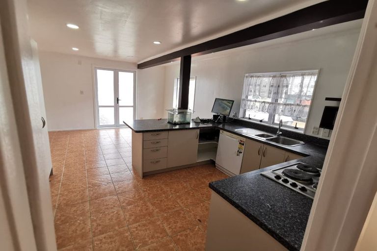 Photo of property in 3 Korimako Avenue, Mangere Bridge, Auckland, 2022