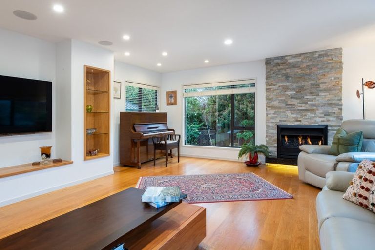 Photo of property in 10 Kowhai Road, Campbells Bay, Auckland, 0630