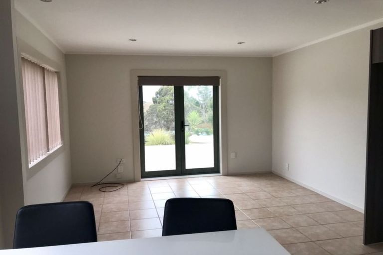 Photo of property in 6 Top Road, Dairy Flat, Albany, 0792