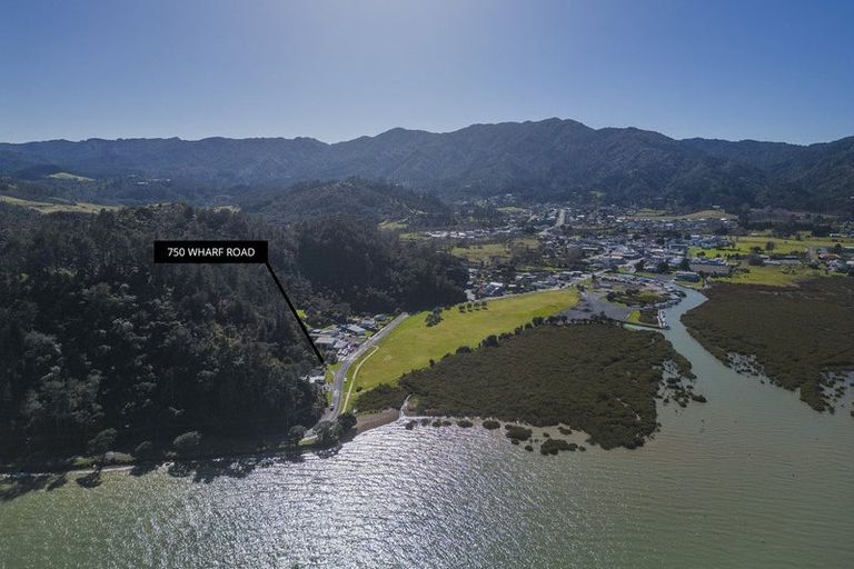 Photo of property in 750 Wharf Road, Coromandel, 3506