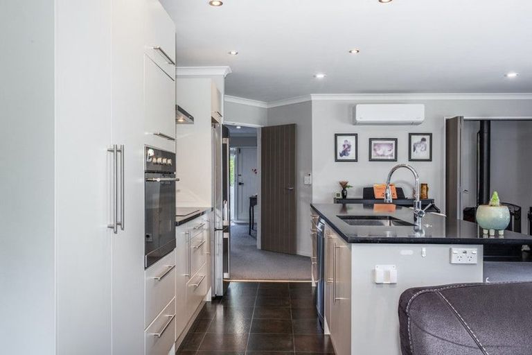 Photo of property in 62 Aotea Drive, Aotea, Porirua, 5024