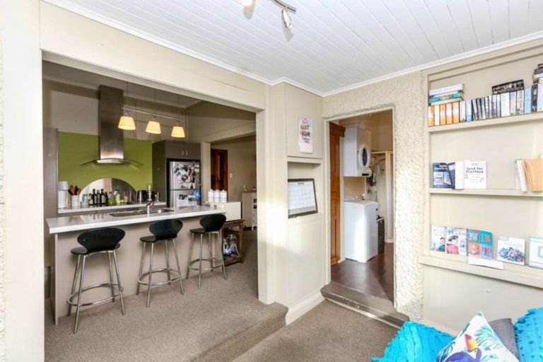 Photo of property in 246 Saint Aubyn Street, New Plymouth, 4310
