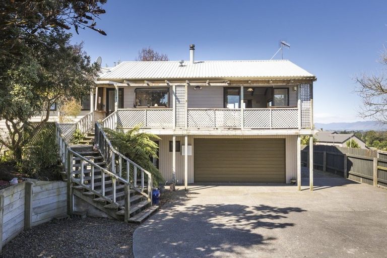 Photo of property in 23 Heatherlea Heights, Feilding, 4702