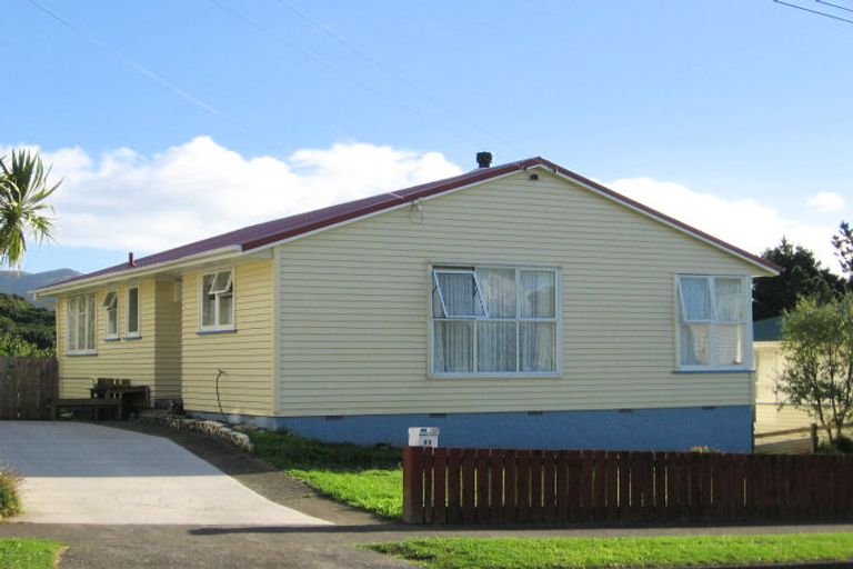 Photo of property in 86 Sievers Grove, Cannons Creek, Porirua, 5024